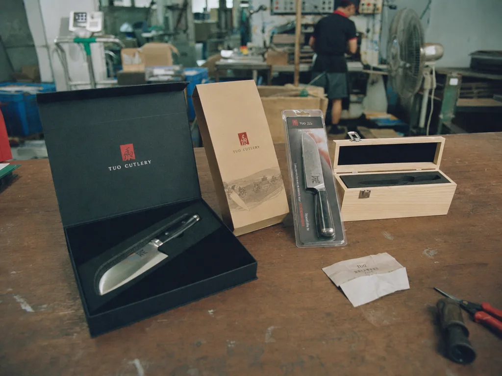 Custom Knife Packaging: Gift Box, Blister, Display Guide